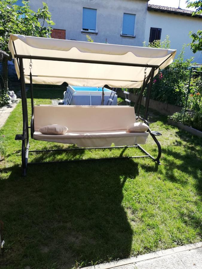 カルダーノ・アル・カンポGinger'S House Malpensaアパートメント エクステリア 写真